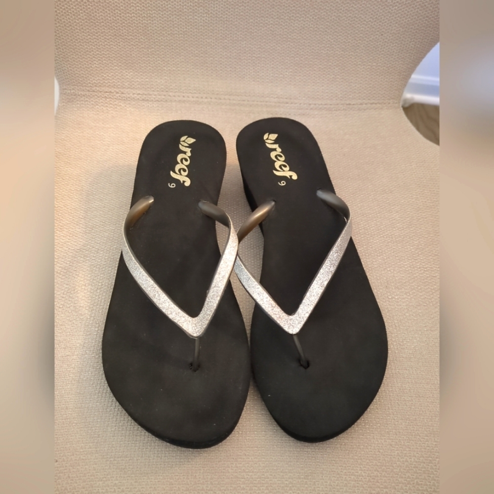 Reef Silver Glitter Wedge Platform Flip Flop Thong Sandals Beach WOMENS SZ 9